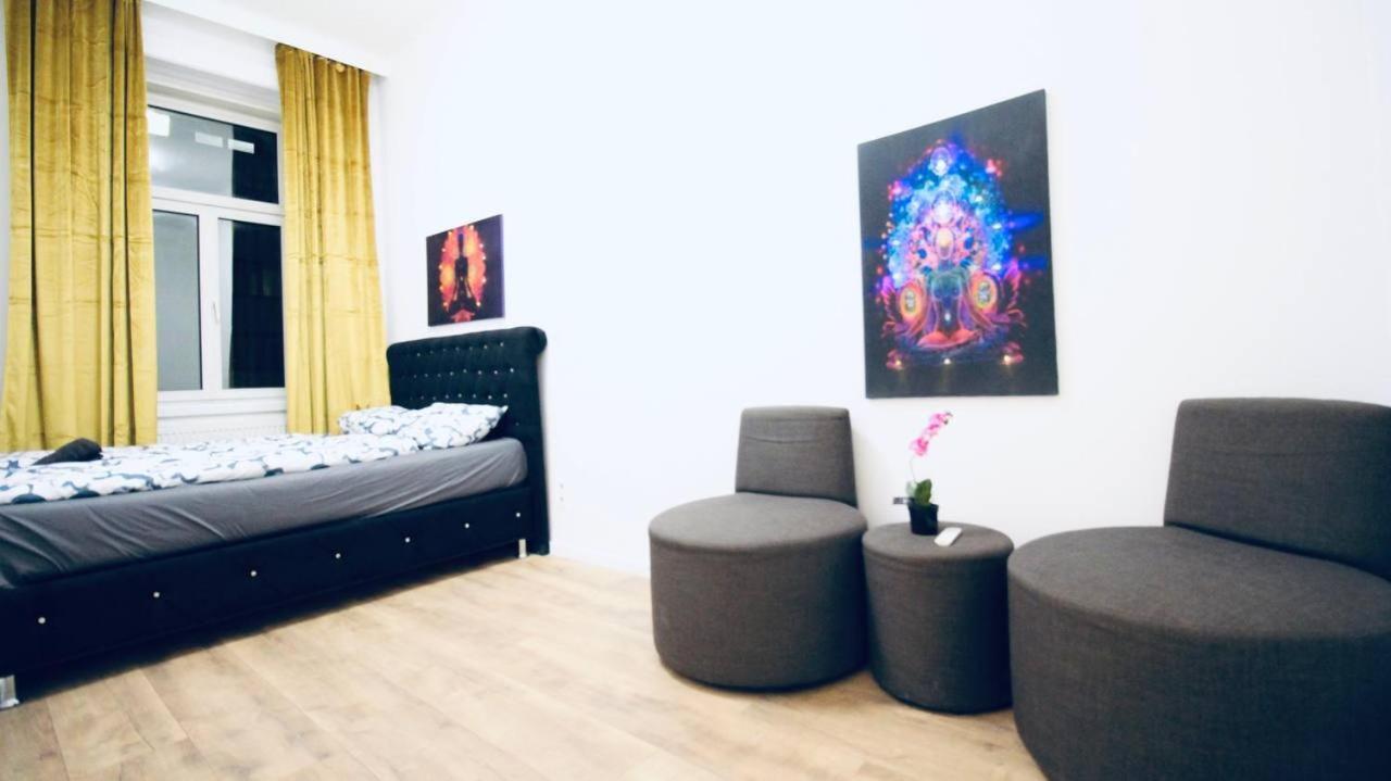 Modern Double Room Js B Вена Экстерьер фото